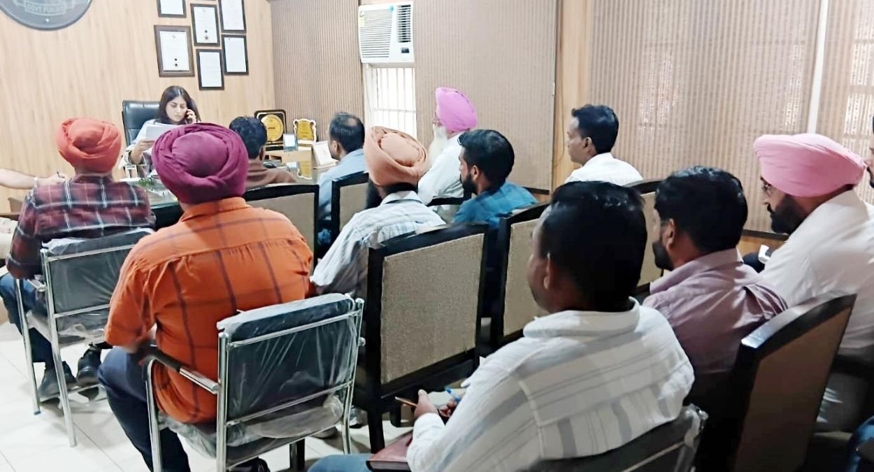 crackdown on stubble burning immediate action ordered in nihal singh wala
